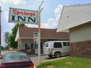 207 E Arcadia Ave, Dawson Springs, KY for sale Primary Photo- Image 1 of 1