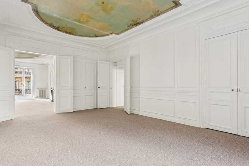 55 Rue Pierre Charron, Paris for lease Interior Photo- Image 1 of 9