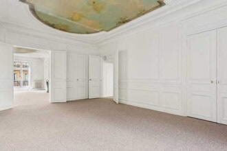 55 Rue Pierre Charron, Paris for lease Interior Photo- Image 1 of 9