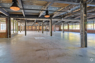 7514 Thomas Blvd, Pittsburgh, PA for lease Interior Photo- Image 2 of 7