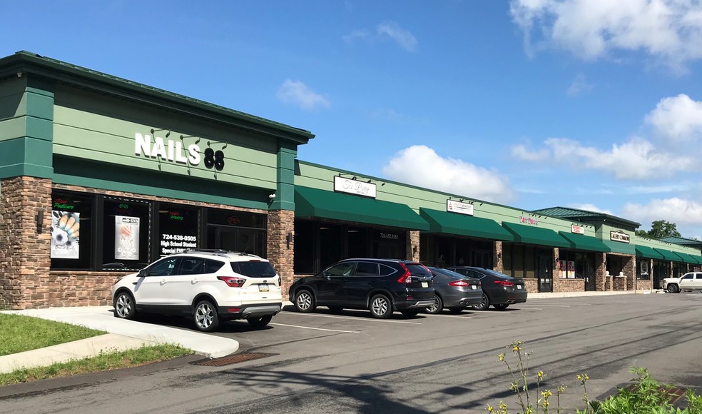 1324-1328 Mars Evans City Rd, Evans City, PA for lease - Building Photo - Image 1 of 8