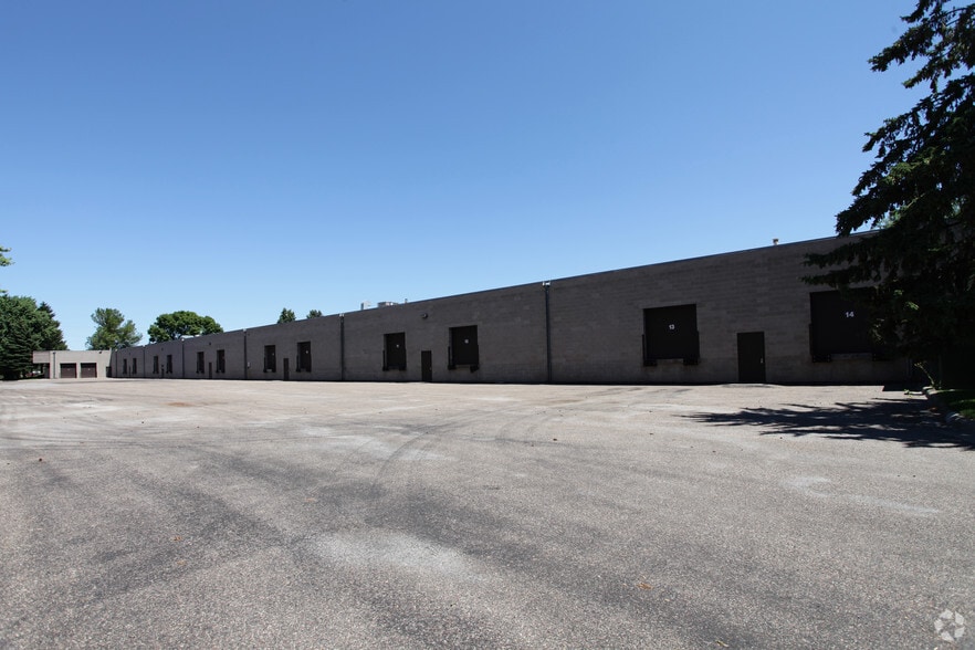 15301 Highway 55 W, Plymouth, MN for lease - Building Photo - Image 3 of 3