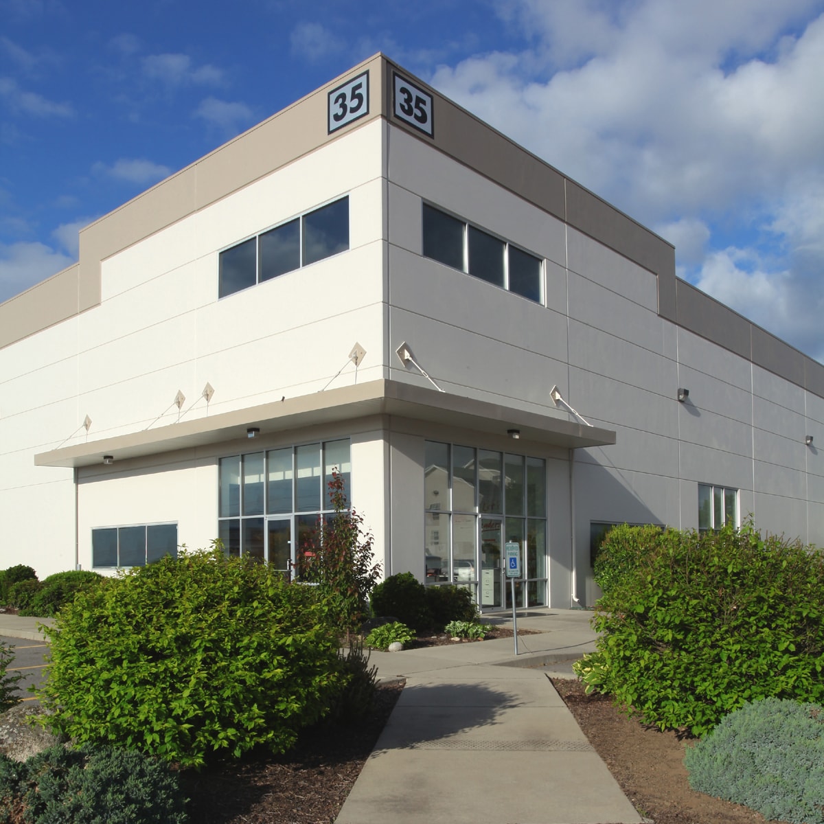 3808 N Sullivan Rd, Spokane Valley, WA for lease Interior Photo- Image 1 of 3