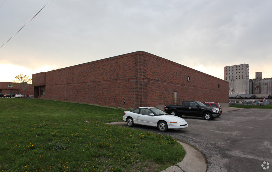 5901 E Front St, Kansas City, MO for lease - Building Photo - Image 3 of 3