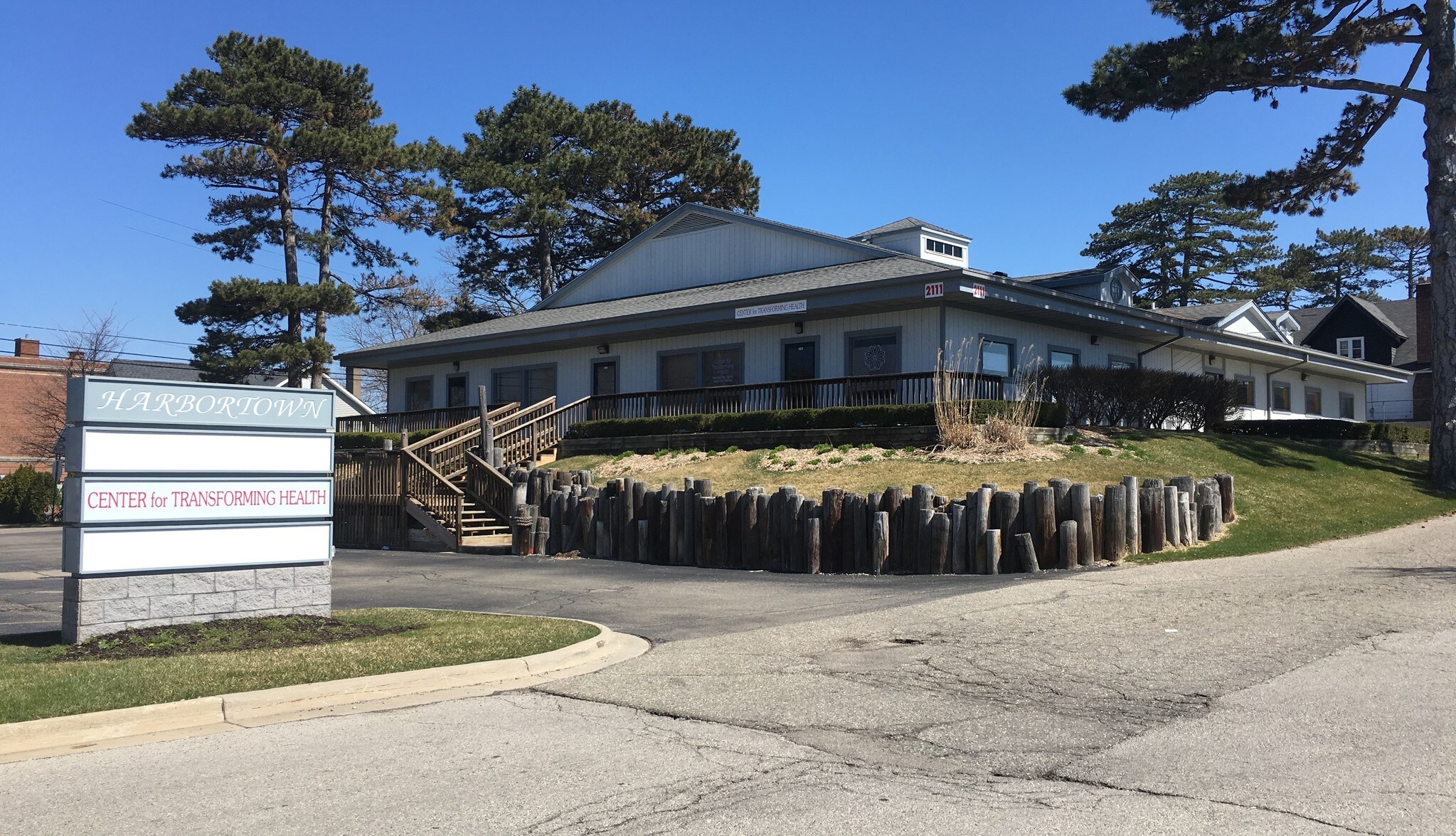 2111 Cass Lake Rd, Keego Harbor, MI for sale Building Photo- Image 1 of 1