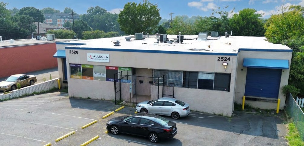 2524-2526 S Tryon St, Charlotte, NC for lease Building Photo- Image 1 of 8