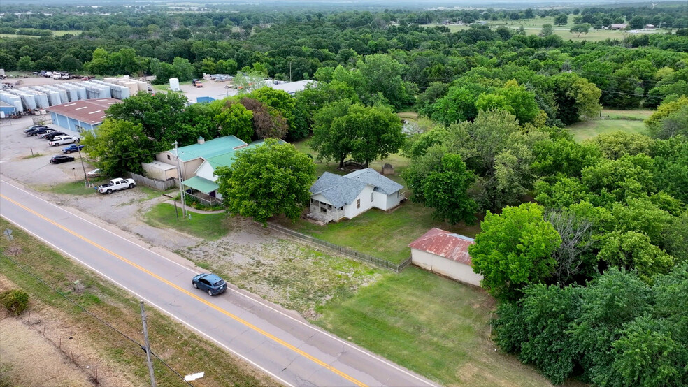 1916 W Highway 66, Stroud, OK for sale - Building Photo - Image 3 of 40