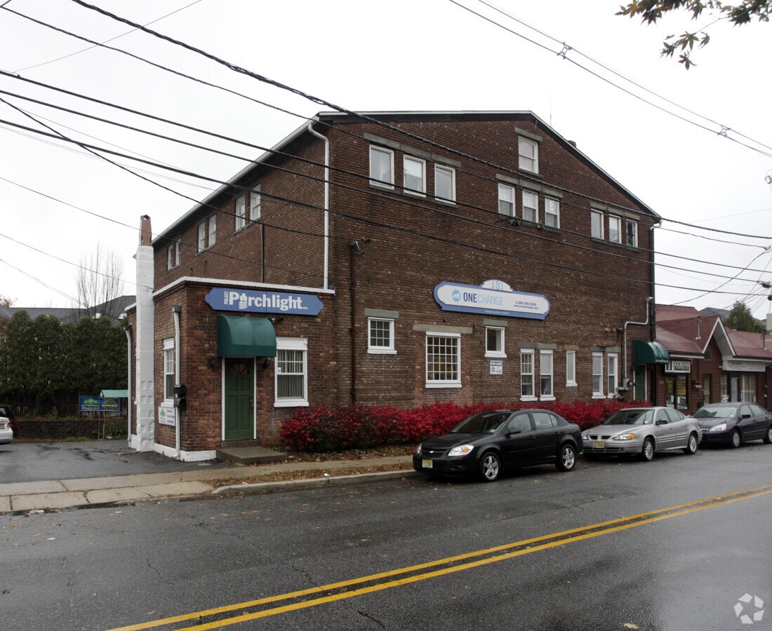 131 Roseland Ave, Caldwell, NJ 07006