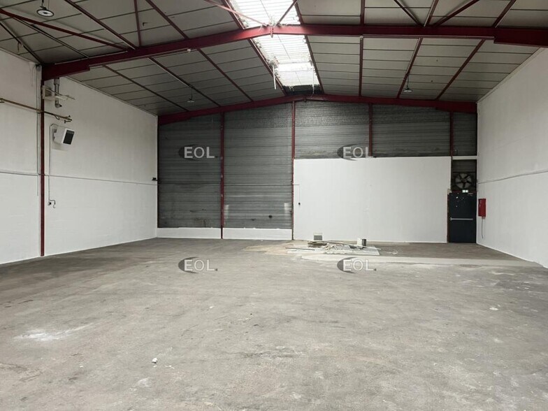 Flex in SAINT-OUEN-L'AUMONE for lease - Interior Photo - Image 2 of 9