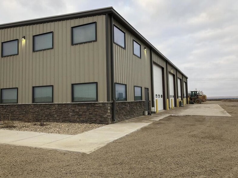 14480 Commerce Park Blvd, Williston, ND for sale - Building Photo - Image 3 of 21