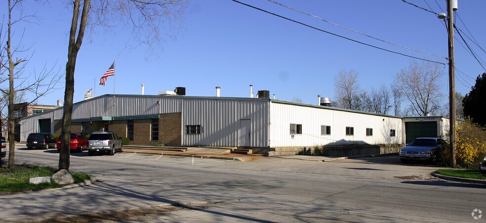 433 W Spring Ave, Naperville, IL for sale - Primary Photo - Image 1 of 1