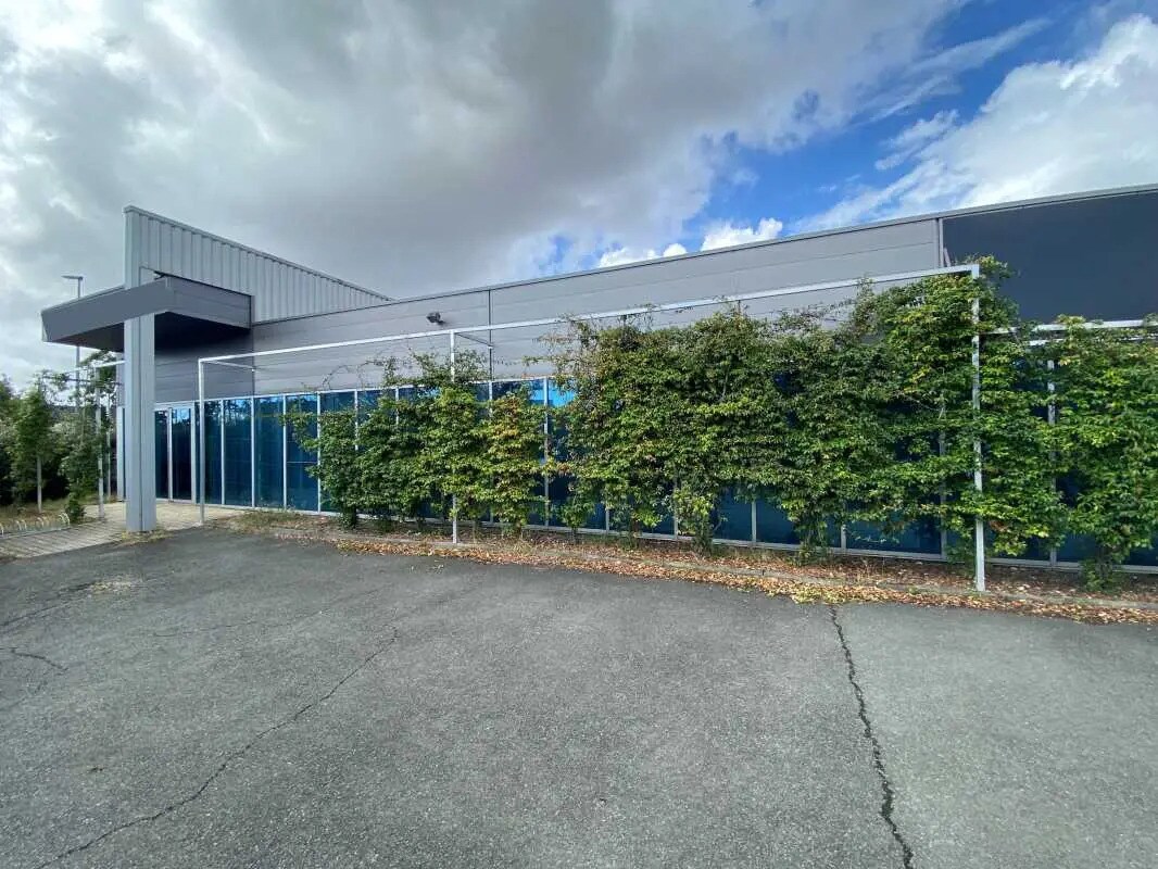 Flex in VILLENAVE-D'ORNON for sale Building Photo- Image 1 of 14