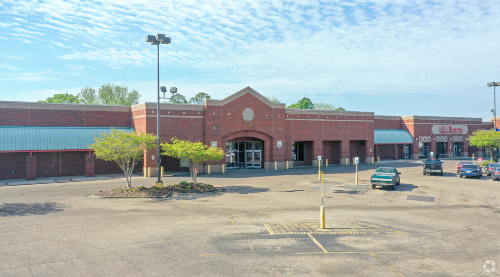 4035 Eastern Blvd, Montgomery, AL for lease - Primary Photo - Image 1 of 11