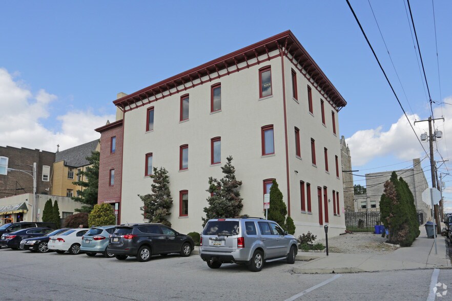20 E 2nd Ave, Conshohocken, PA for lease - Building Photo - Image 1 of 13