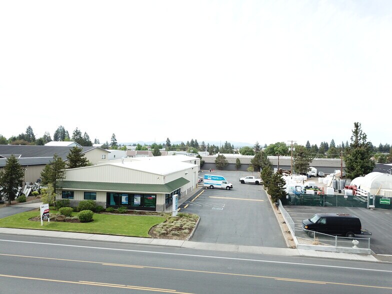 955 SE Wilson Ave, Bend, OR 97702