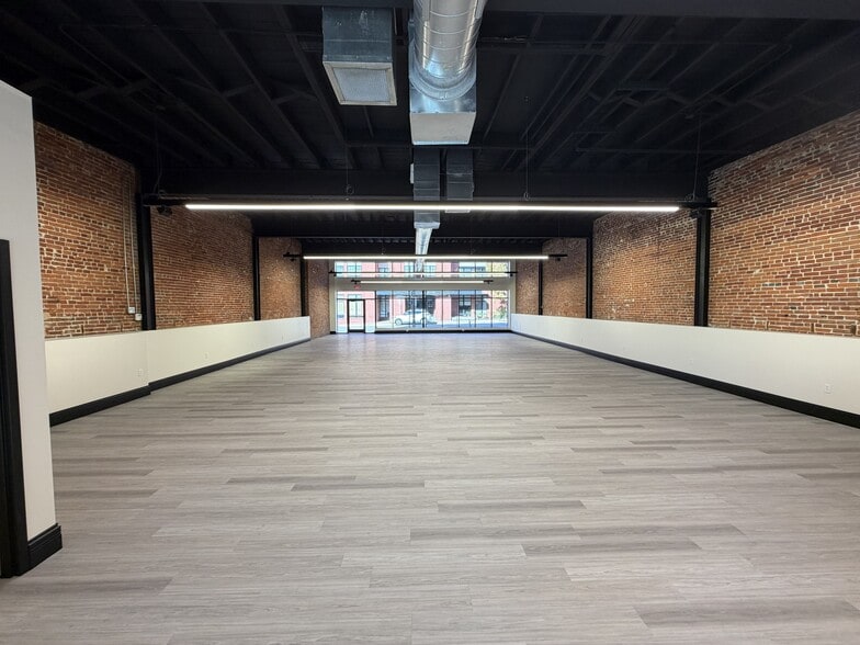 2944 Locust Blvd, Saint Louis, MO for lease - Building Photo - Image 3 of 7