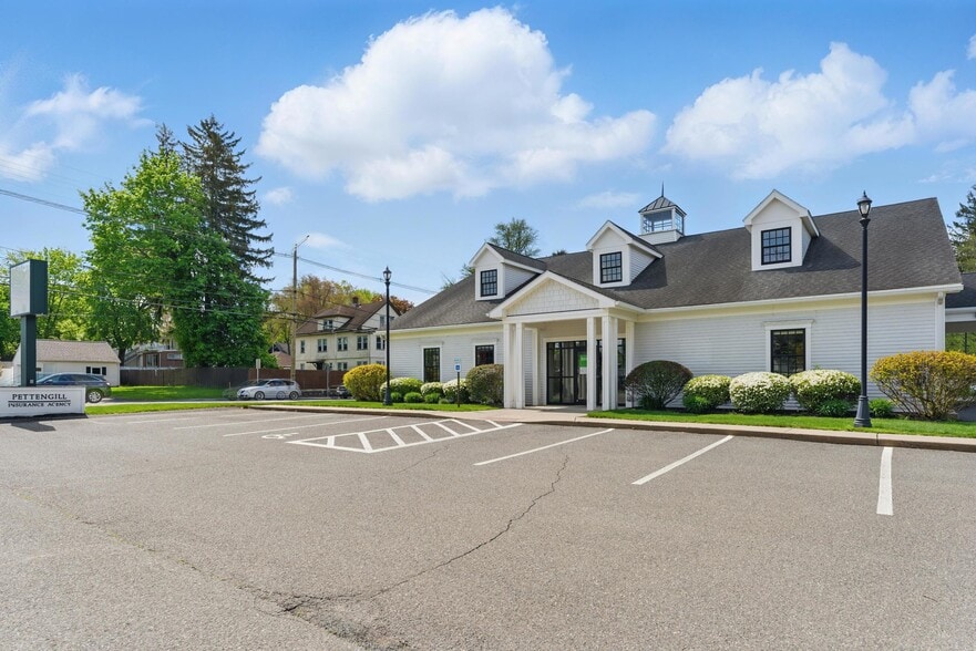 460 Newton St, South Hadley, MA for sale - Building Photo - Image 2 of 18