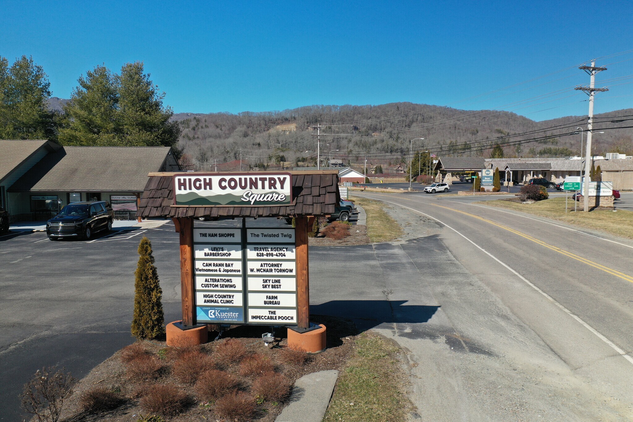 100 High Country Sq, Banner Elk, NC 28604 Retail for Lease