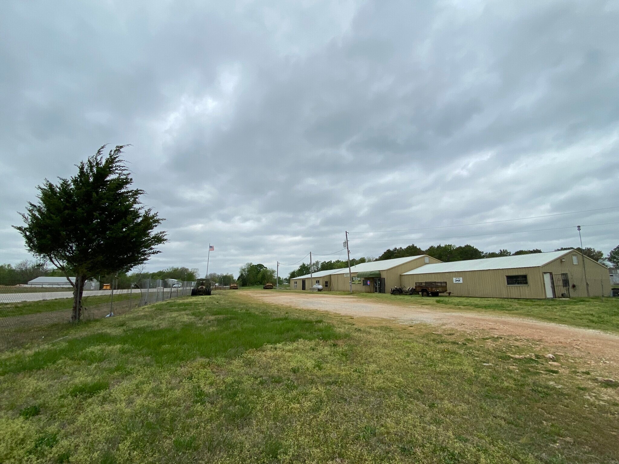 68950 US60, Wyandotte, OK 74370 The Bunker