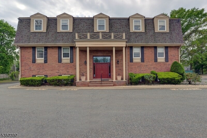 933 Rt 23, Pompton Plains, NJ for lease - Primary Photo - Image 1 of 6