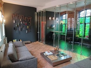 22 Russell St, Windsor for lease Interior Photo- Image 1 of 2