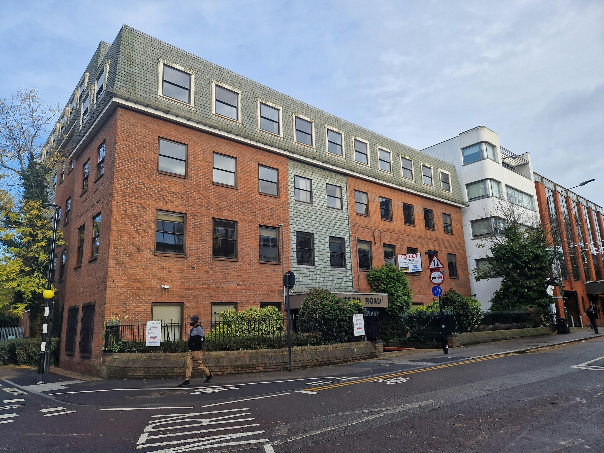 3-5 Eastern Rd, Romford for lease Primary Photo- Image 1 of 8