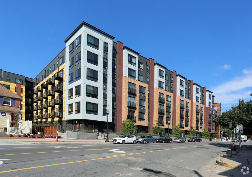 8616 2nd Ave, Silver Spring, MD for sale - Primary Photo - Image 1 of 1