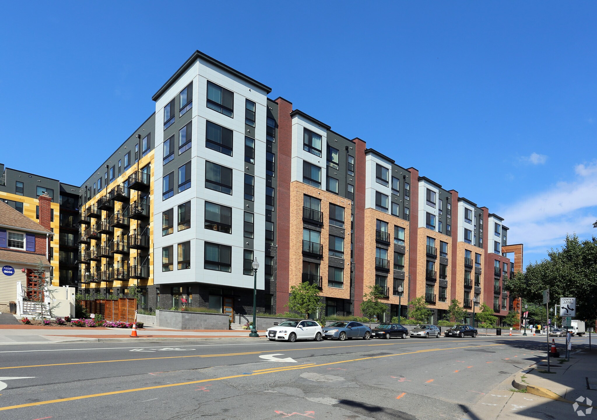 8616 2nd Ave, Silver Spring, MD for sale Primary Photo- Image 1 of 1