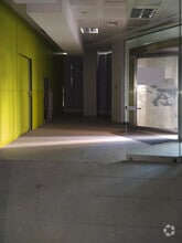 Retail in Madrid, Madrid for lease Interior Photo- Image 1 of 9