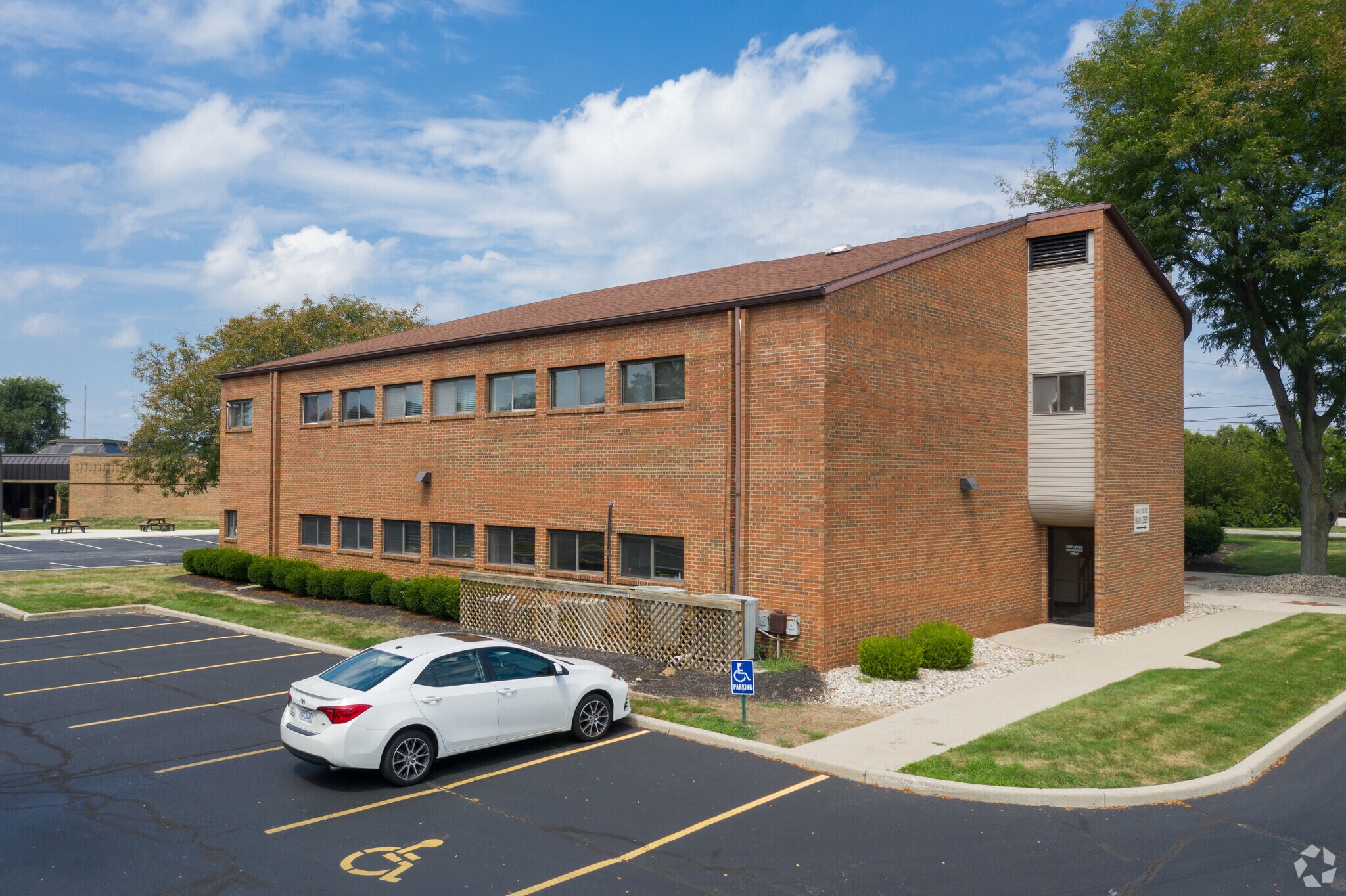 440 E Poe Rd, Bowling Green, OH 43402 Office for Lease