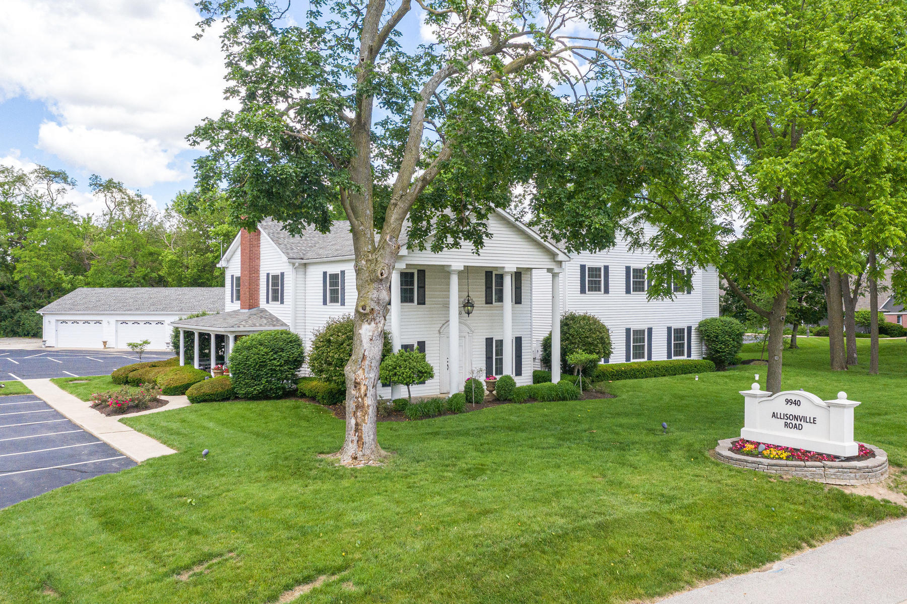 9940 Allisonville Rd, Fishers, IN 46038 Office for Sale