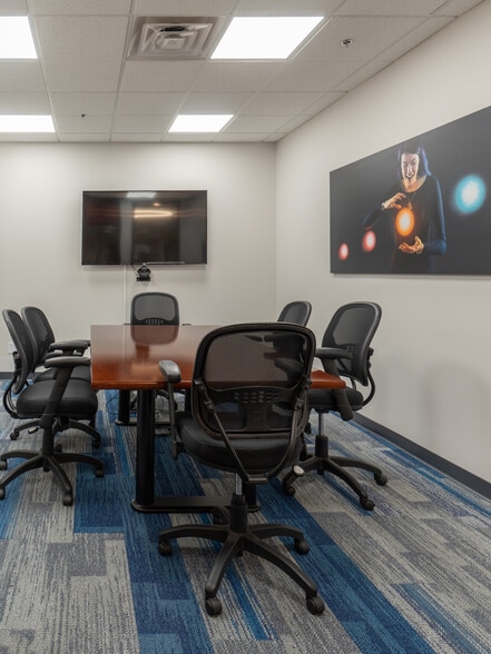 1120 Pittsford Victor Rd, Pittsford, NY for sale - Interior Photo - Image 3 of 29