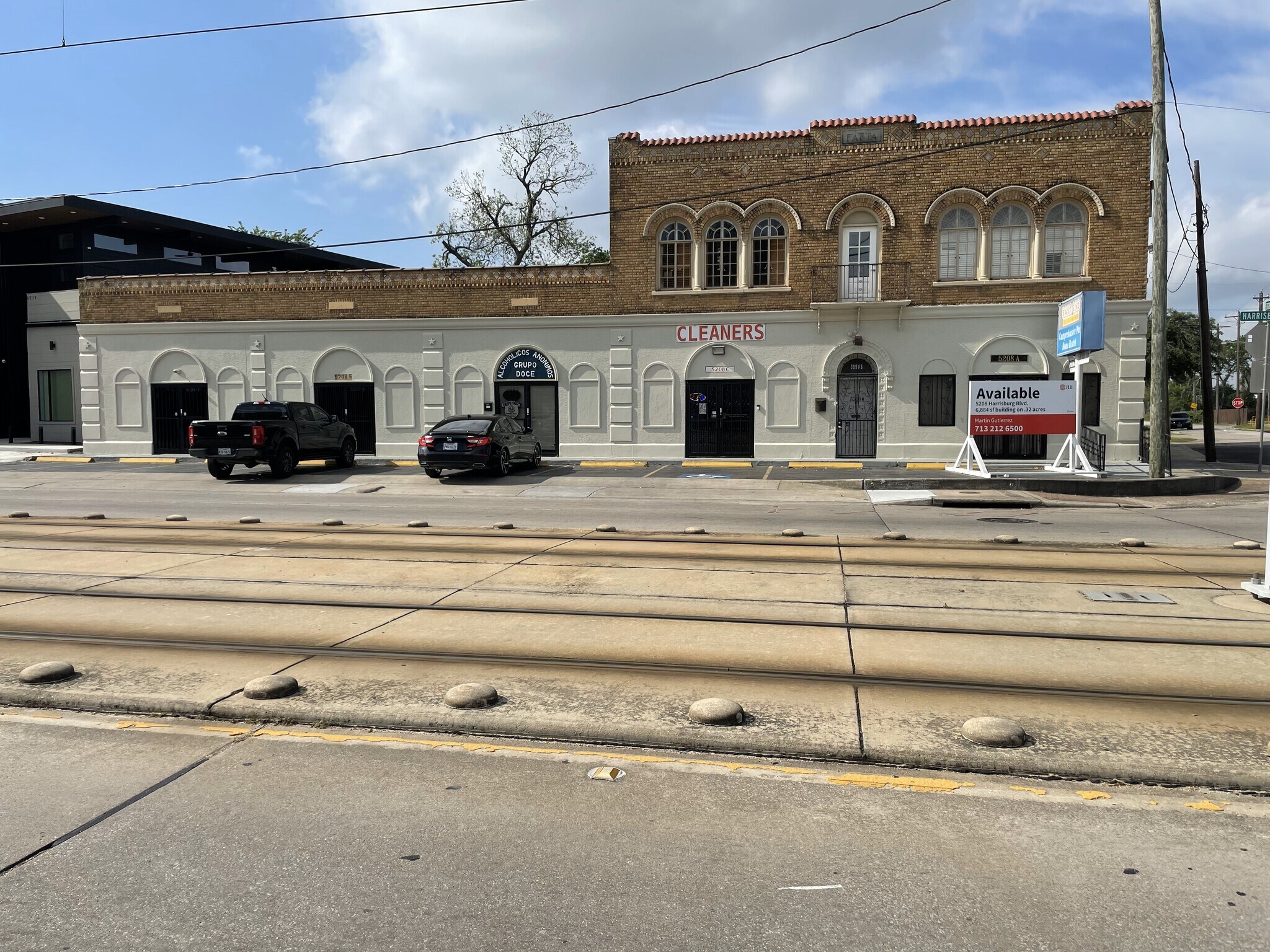 5208 Harrisburg Blvd, Houston, TX for lease Building Photo- Image 1 of 35