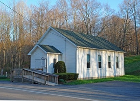 1050 E Spring Valley Paintersvil Rd, Xenia OH - Parking Garage