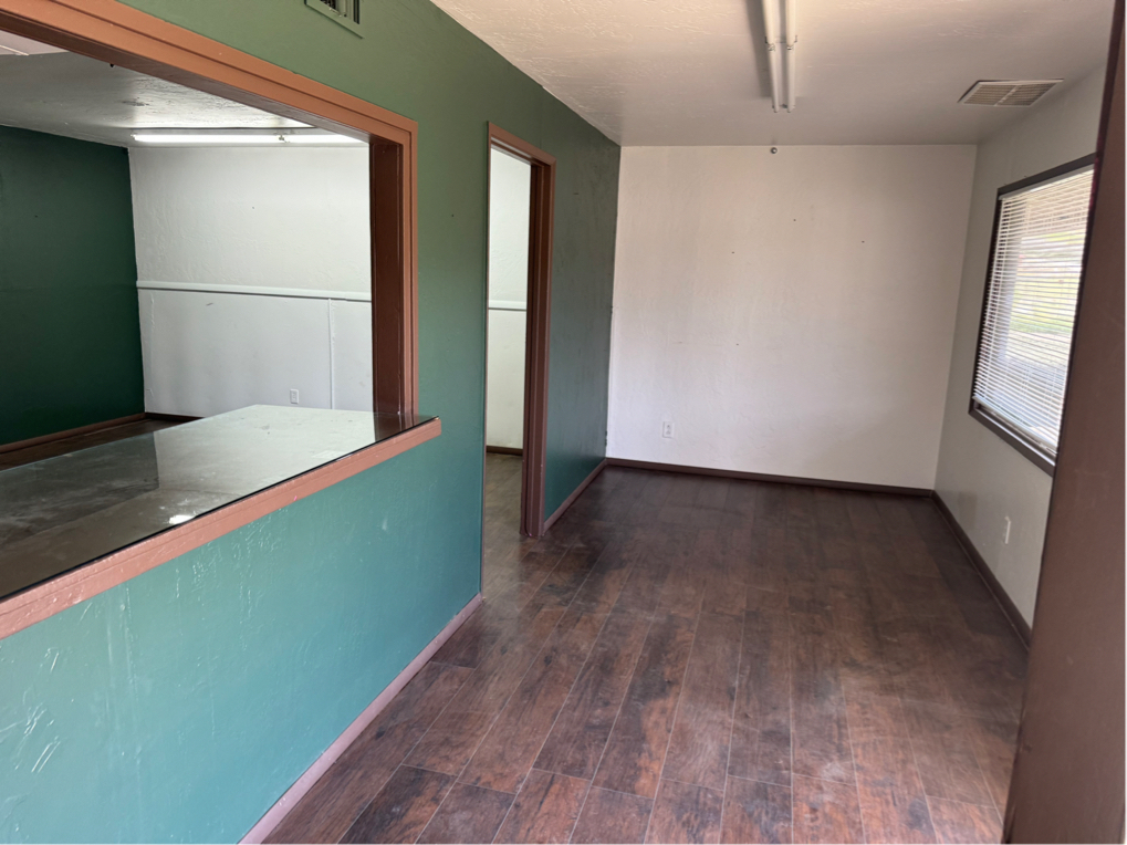 13284 E Central Ave, Mayer, AZ for lease Interior Photo- Image 1 of 3