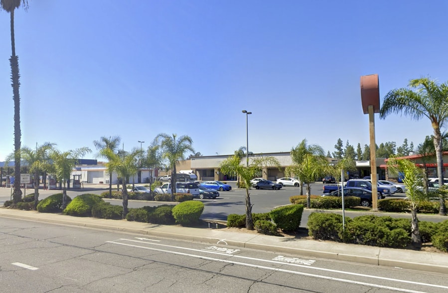 2010 E Valley Pky, Escondido, CA for sale - Building Photo - Image 2 of 2