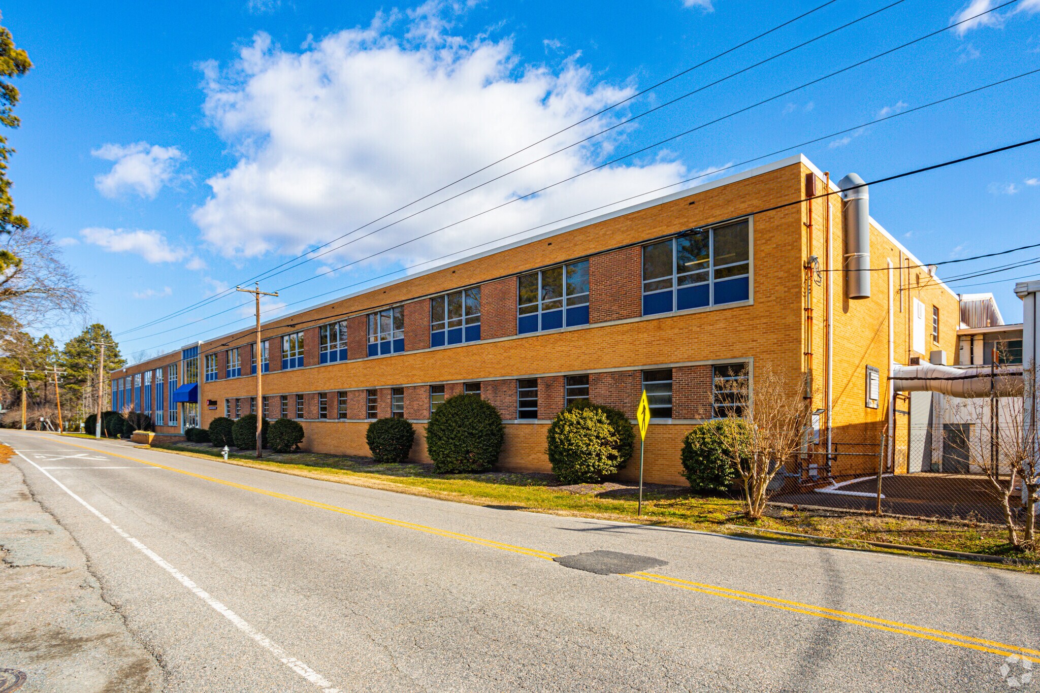 5901 Lewis Rd, Sandston, VA for sale Primary Photo- Image 1 of 1