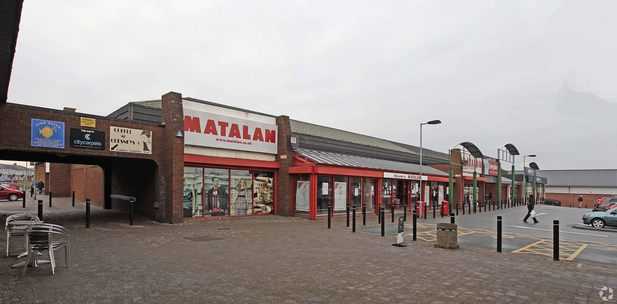 Dragonville Retail Park portfolio of 5 properties for sale on LoopNet.com Building Photo- Image 1 of 9
