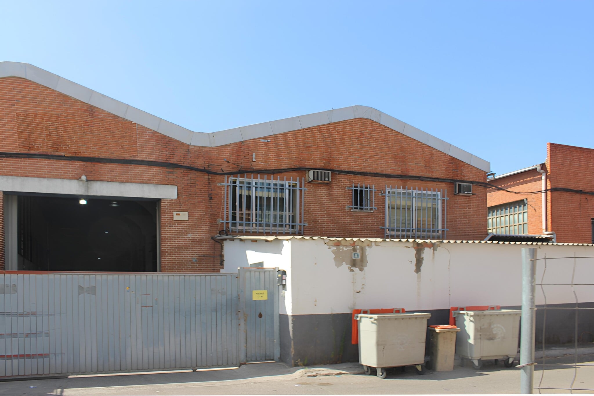 Industrial in Fuenlabrada, Madrid for sale Interior Photo- Image 1 of 20