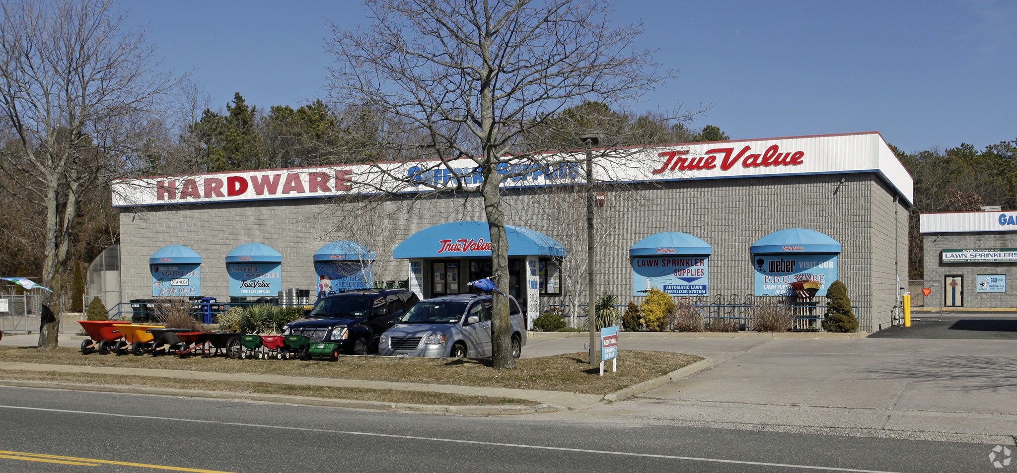 1504 Rocky Point Rd, Middle Island, NY for lease Primary Photo- Image 1 of 3