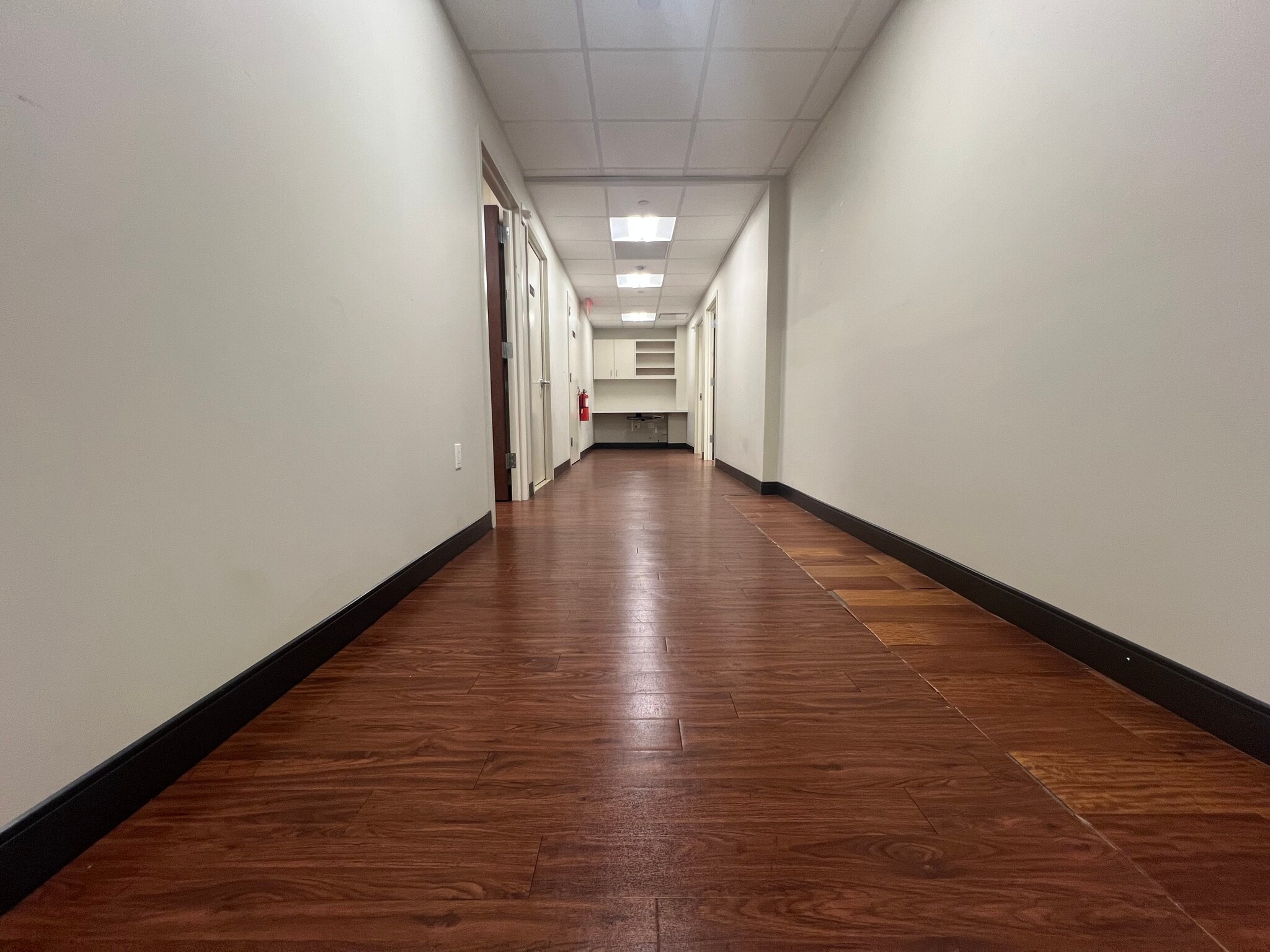 16 E 52nd St, New York, NY for lease Interior Photo- Image 1 of 11