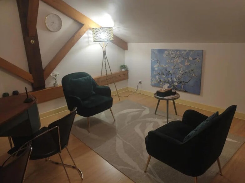 Flex in Montauban for lease - Interior Photo - Image 2 of 2