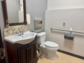 9810 FM 1960 Bypass Rd W, Humble, TX for lease Interior Photo- Image 2 of 11