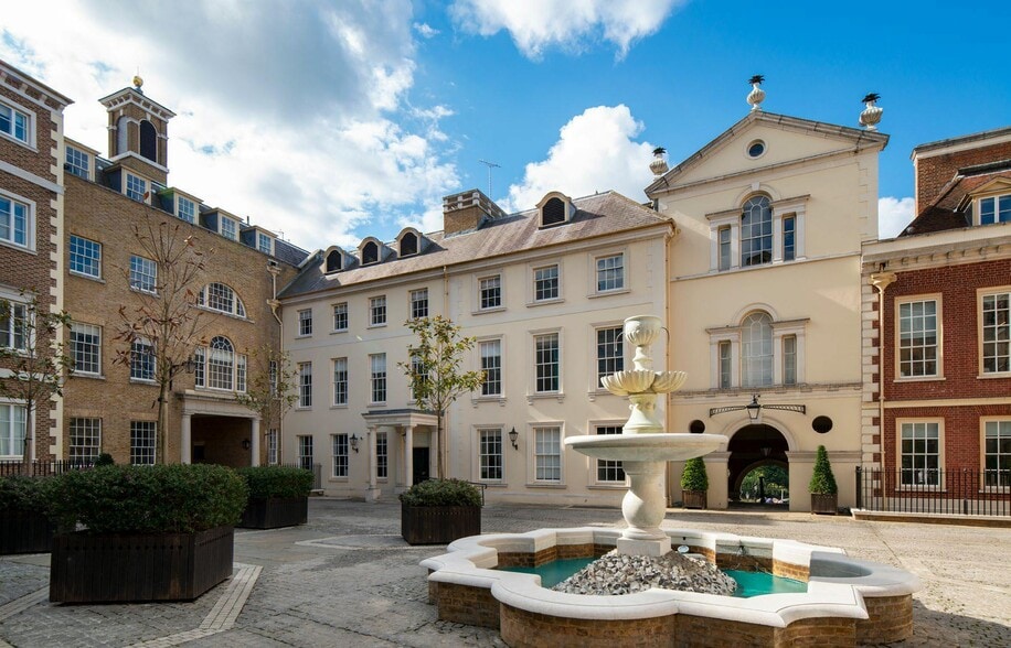 4 Heron Sq, Richmond for lease - Building Photo - Image 2 of 7