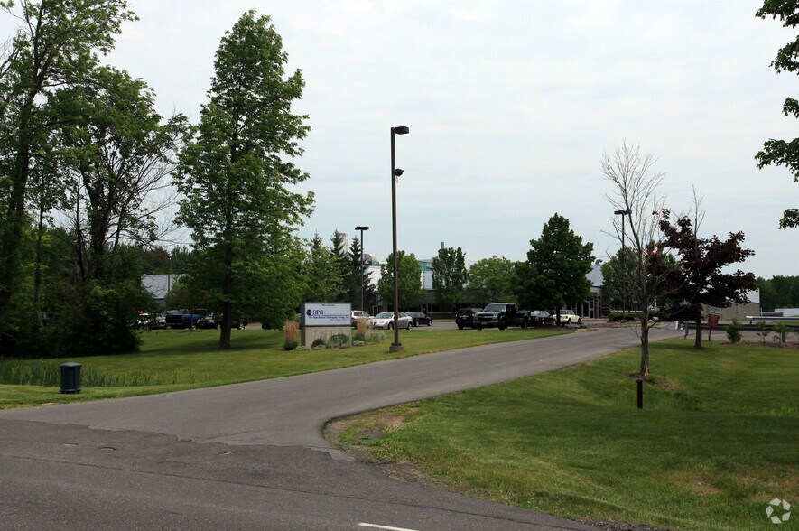 8800 Sixty Rd, Baldwinsville, NY for sale - Primary Photo - Image 1 of 1