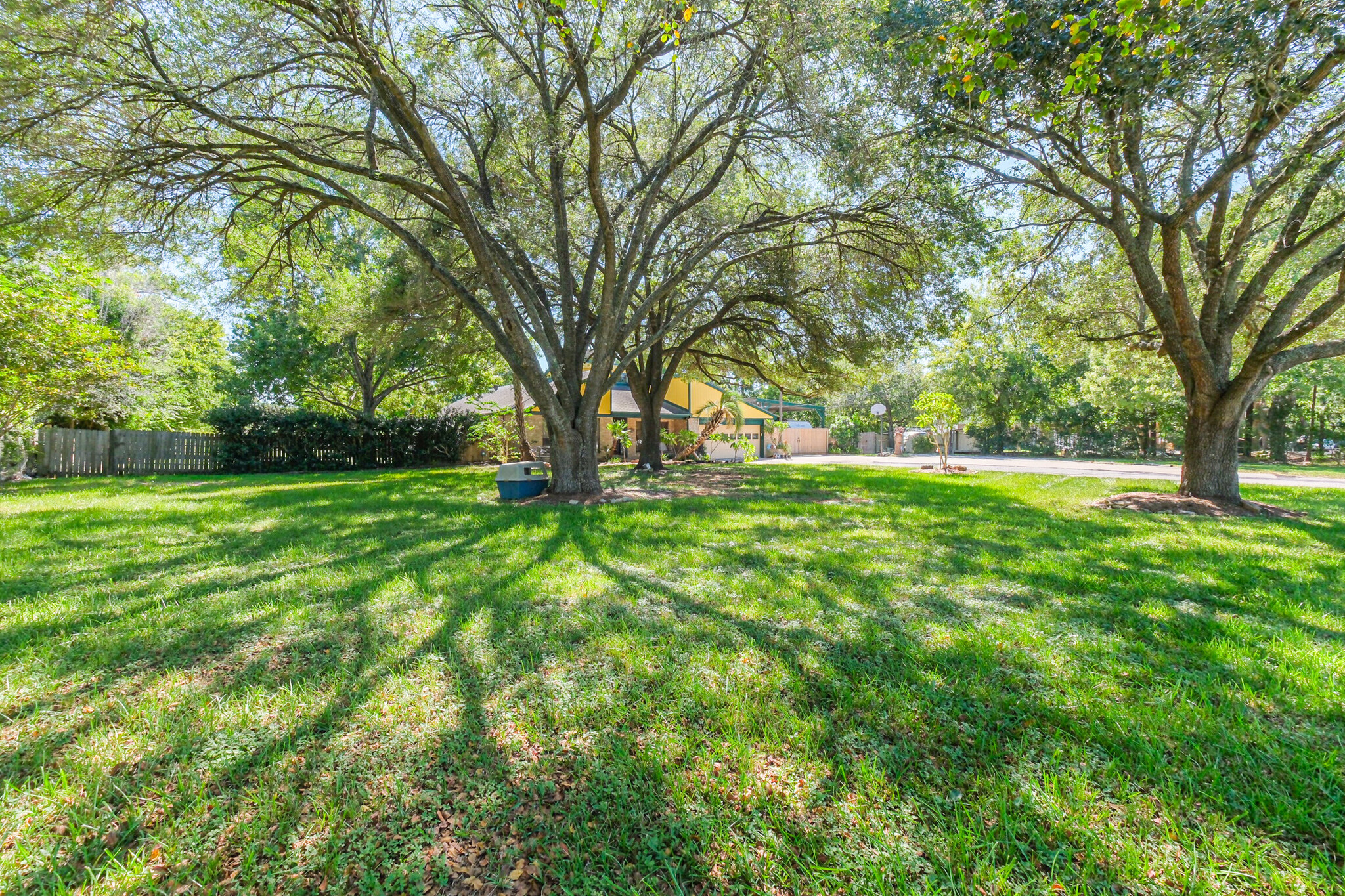 13821 Skyview Dr, Sugar Land, TX for sale Primary Photo- Image 1 of 1