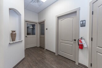 4519 Mills Park Cir, College Station, TX for sale Interior Photo- Image 1 of 9