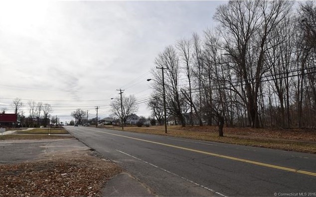 350 Enfield St, Enfield, CT for sale - Primary Photo - Image 1 of 6