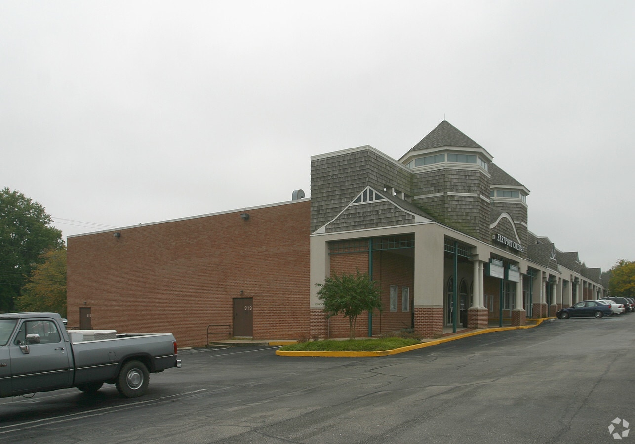 921 Chesapeake Ave, Annapolis, MD 21403