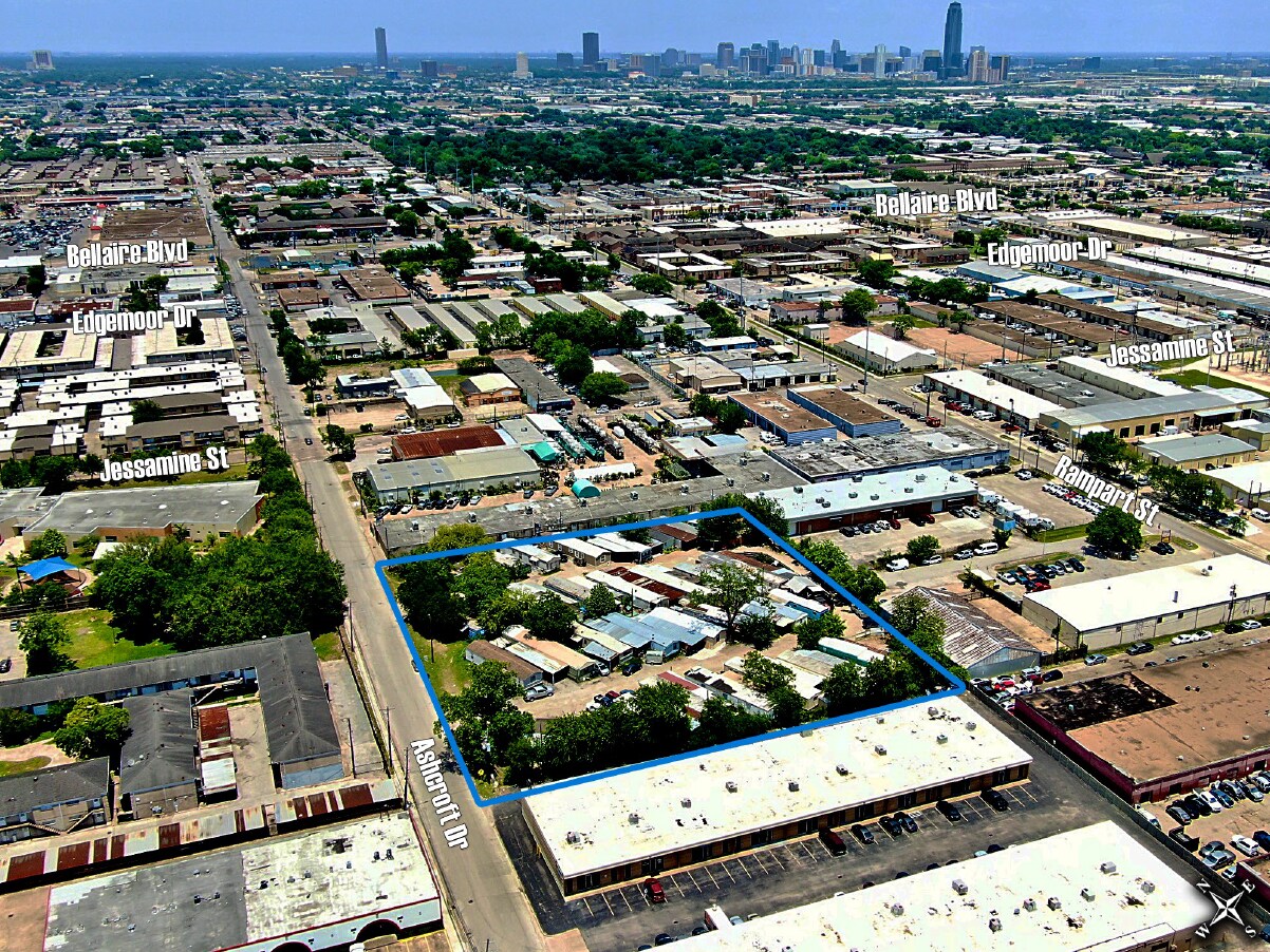 7311 Ashcroft Dr, Houston, TX for sale Primary Photo- Image 1 of 1